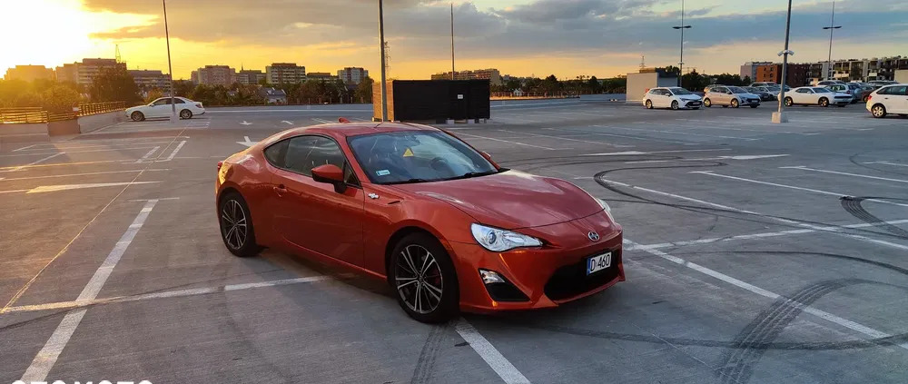 śląskie Toyota GT86 cena 65000 przebieg: 115000, rok produkcji 2015 z Wrocław